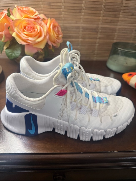 Nike Shoes - Nike Metcon Sneakers